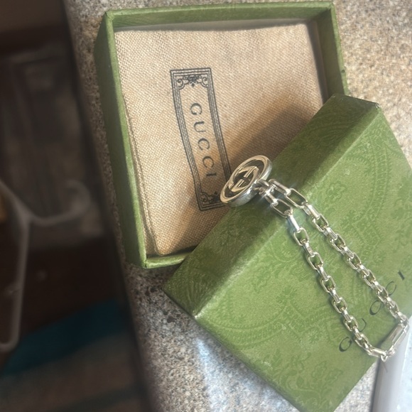Authentic (Guaranteed or your money back!) Gucci bracelet! - Picture 4 of 4